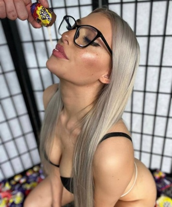 Анкета проститутки Анастасия - город Северск, 24 года, №15277